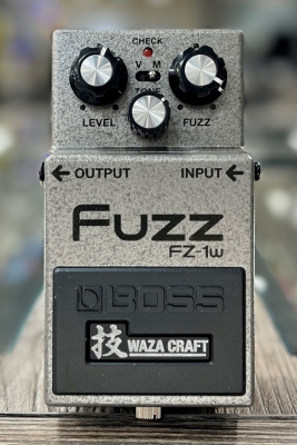 BOSS Waza Craft Analog Fuzz Pedal | Long & McQuade BOSS Waza Craft Analog Fuzz Pedal | Long & McQuade