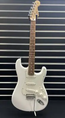 Store Special Product - Fender - Player Stratocaster Pau Ferro - Polar White