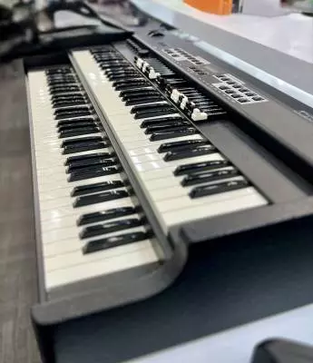 GSi - DMC-122 Dual Midi Console 2