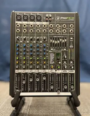 Mackie - PROFX8 V2