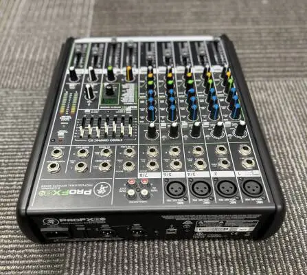 Mackie - PROFX8 V2 2