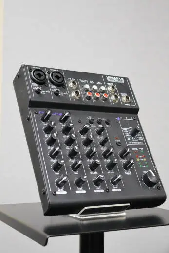ART Pro Audio - USBMIX6 2