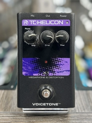 TC Helicon VoiceTone X1 Megaphone & Distortion Vocal Processor