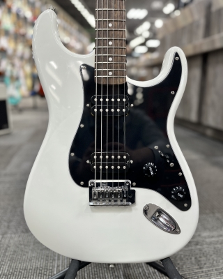 Squier - Affinity Strat HH (Olympic White) 2