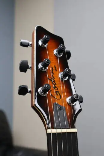 Godin Guitars - G24124 2