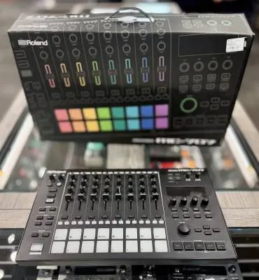 Roland - 8 Channel Groove Box