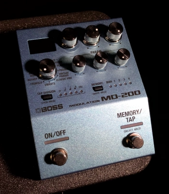 BOSS MD-200