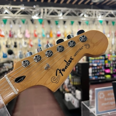 Fender Player Plus Meteora - Silverburst 2