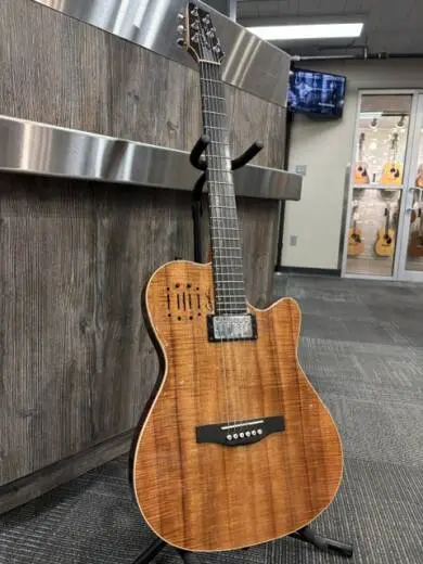 Godin Guitars - G38206