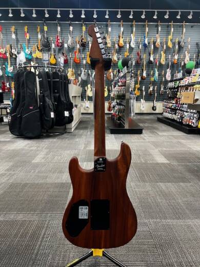 Gear Hunter | Fender American Acoustasonic Stratocaster - Natural