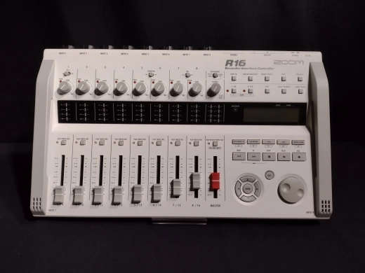 Zoom - R16