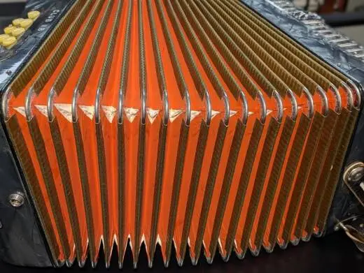 Hohner Club IIB C/F Accordion 2