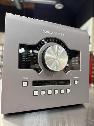 Universal Audio Apollo Twin X Thunderbolt 3 Audio Interface