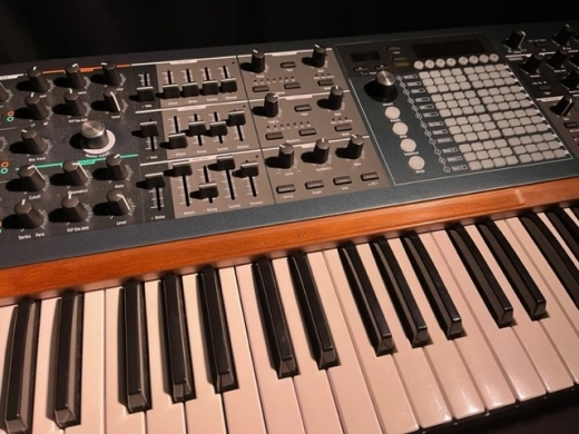 Arturia - POLYBRUTE 2