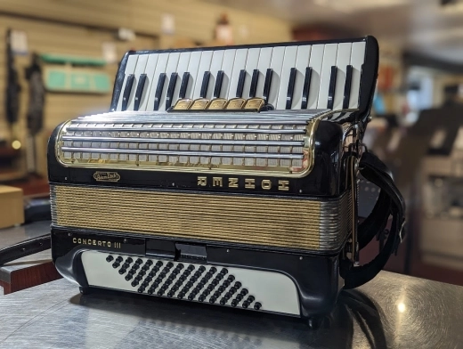 Hohner Concerto III Accordion