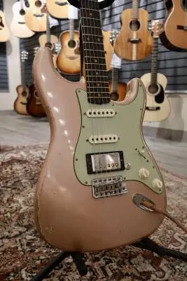 Fender Custom Shop Limited Edition '59 Stratocaster HSS Relic - Shell Pink Metallic 2