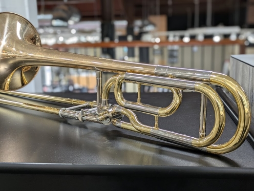 YSL682B 3