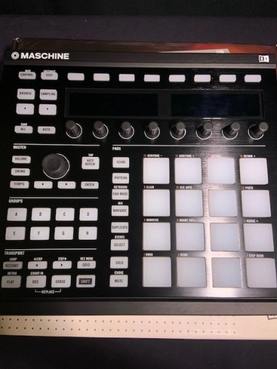Gear Hunter | Native Instruments - MASCHINE MK2 BL