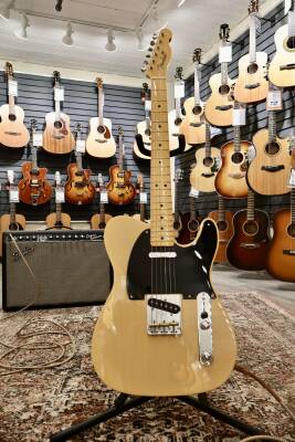 Store Special Product - Fender Custom Shop \