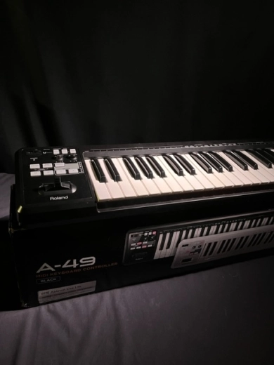 Roland - A-49-BK 2