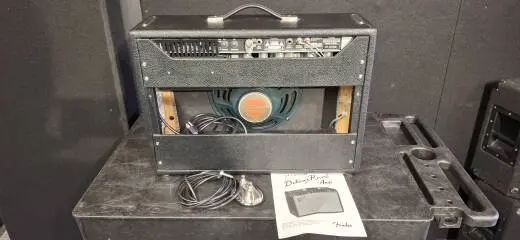 Fender - 818-0000-000 2
