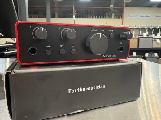 Focusrite Scarlett Solo 4th Gen Audio Interface | Long & McQuade