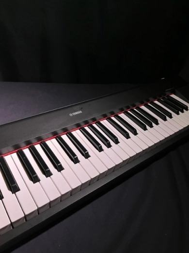 Yamaha - NP12 B