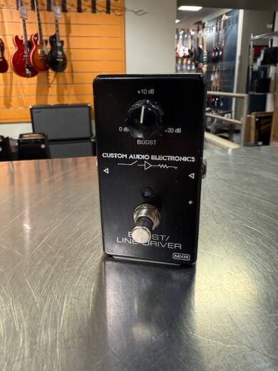 MXR MC401 - Custom Audio Electronics Boost Pedal