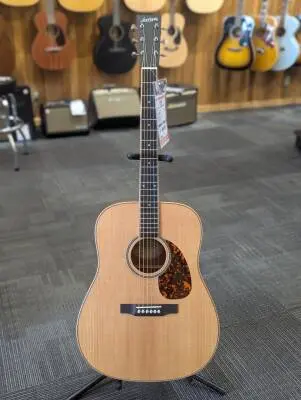 D40 Mahogany Legacy Series Dreadnaught Acoustic Guitar with Case