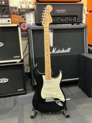 Gear Hunter | Fender Highway One Stratocaster Black