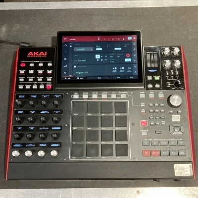 Akai - MPC X