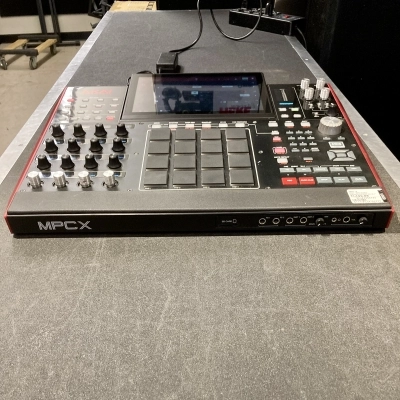 Akai - MPC X 3