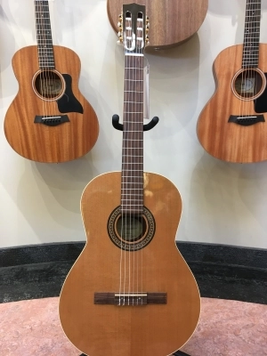 La Patrie Guitars - LP0425 2