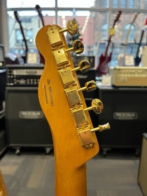 Fender Limited Edition Buck Owens Telecaster Red Silver and Blue Sparkle 4