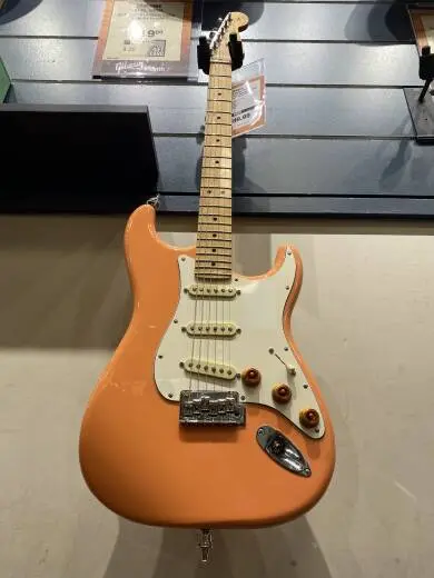 Limited Edition Player Stratocaster Pacific Peach
