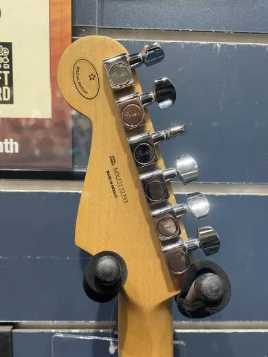 Limited Edition Player Stratocaster Pacific Peach 2