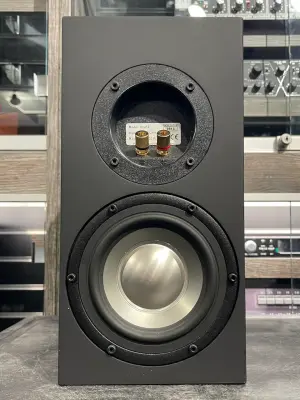 Amphion One15 2