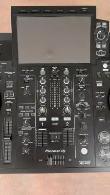 Pioneer DJ - XDJ-RX3 2