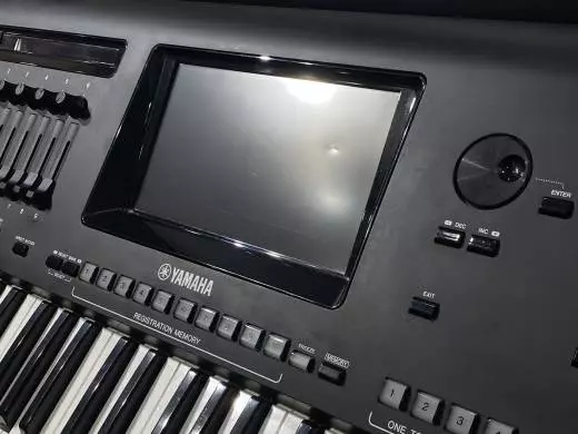 Yamaha GENOS 2