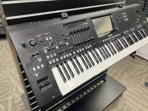 Yamaha GENOS 2