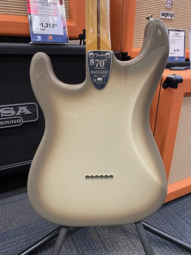 Fender - 014-7030-888 3