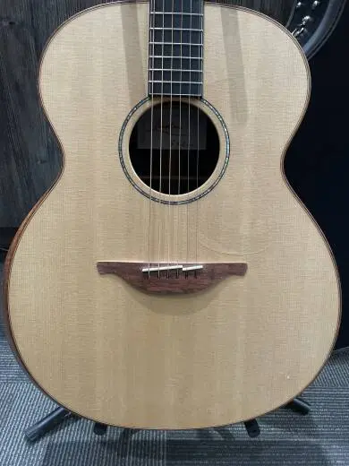 Lowden Original 0-35 Sitka Spruce/Ebony 2