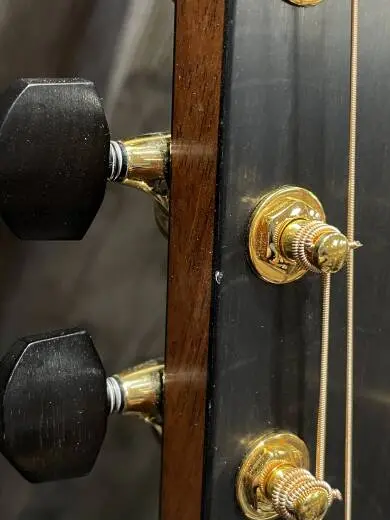 Lowden Original 0-35 Sitka Spruce/Ebony 2