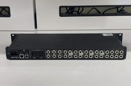 MOTU - MONITOR 8 2
