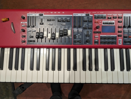Nord Stage 4 88 4