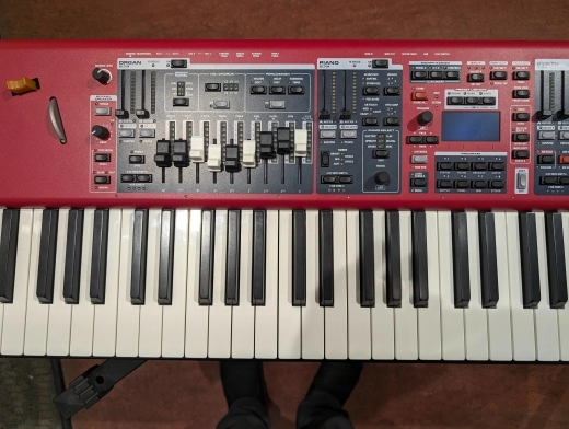 Nord Stage 4 88 2