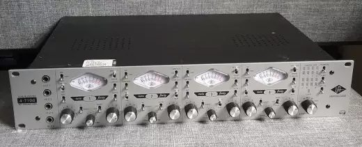 Universal Audio 4-710D 4-Channel Mic Preamp 2