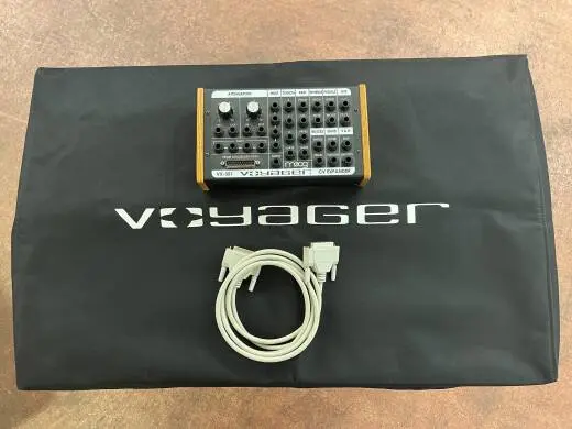 Moog - Voyager Electric Blue Edition 2