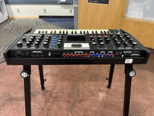 Moog - Voyager Electric Blue Edition 2