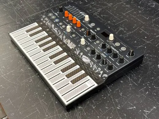 Arturia - MICRO FREAK 2